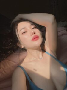 เรวดี ย้อมสี