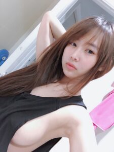 น้องมันแกว ทาสนม