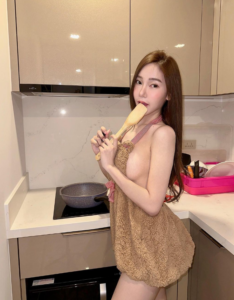 วิววี่ นม