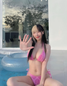 ฮาย โอนลี่แฟน 23