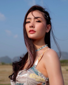 มีนา ริณา 15