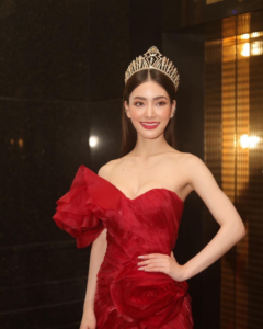 มีนา ริณา 1