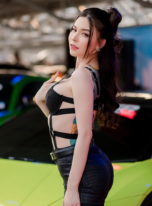 โมนี่ โมนิก้า อายุ