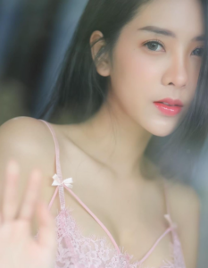 มิ้ว นริศรา 18+